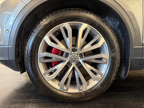 Volkswagen T-Roc 4 of 21