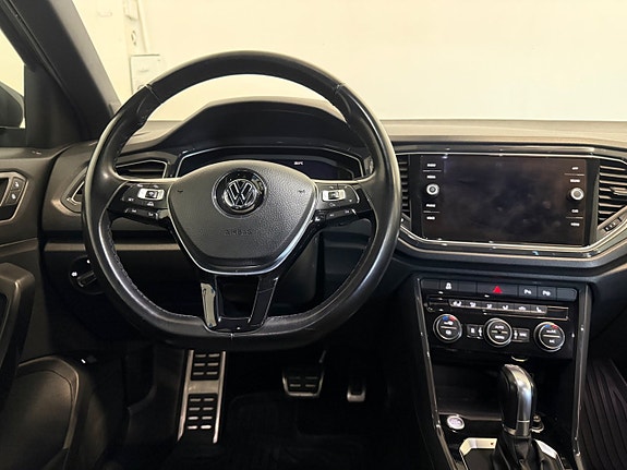 Volkswagen T-Roc 12 of 21