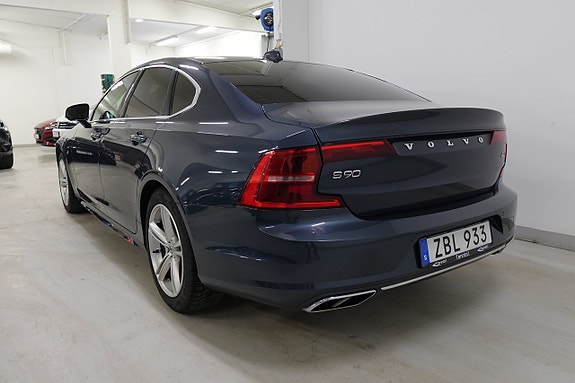 Volvo S90 23 of 24