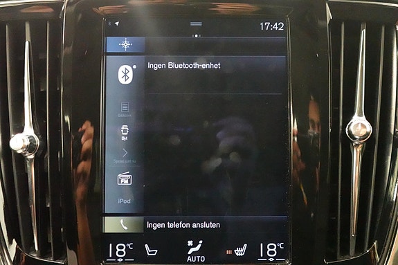 Volvo S90 15 of 24