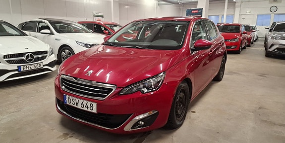 Peugeot 308 2 of 26