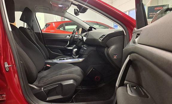 Peugeot 308 24 of 26