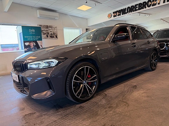 BMW 330e 2 of 30