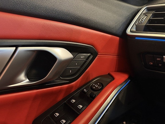 BMW 330e 25 of 30