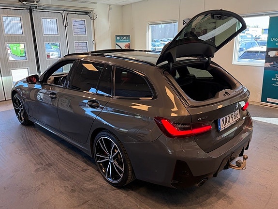 BMW 330e 3 of 30
