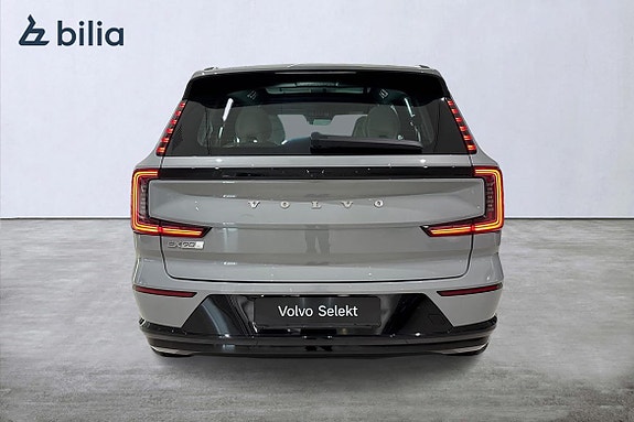 Volvo EX90 5 of 28
