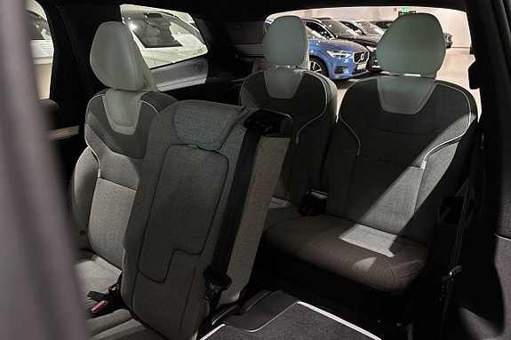 Volvo EX90 21 of 28