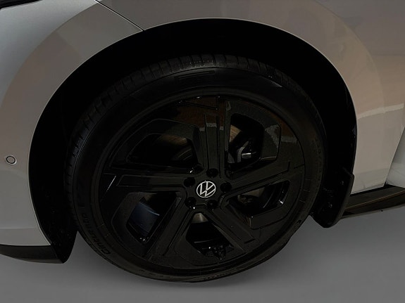 Volkswagen ID.7 14 of 15