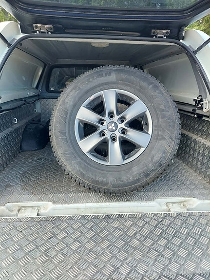 Mitsubishi L200 Club Cab 7 of 8
