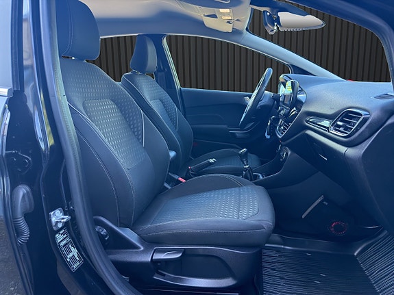 Ford Fiesta 12 of 19