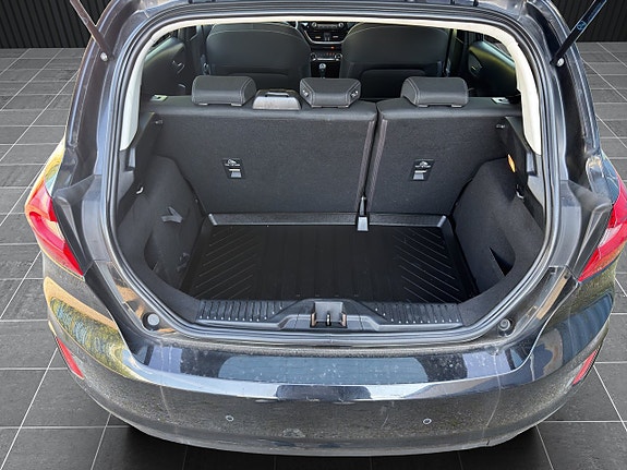 Ford Fiesta 9 of 19