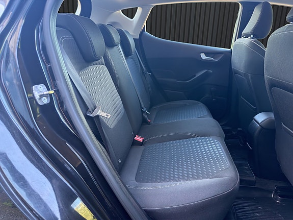 Ford Fiesta 13 of 19
