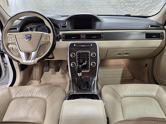 Volvo XC70 6 of 8