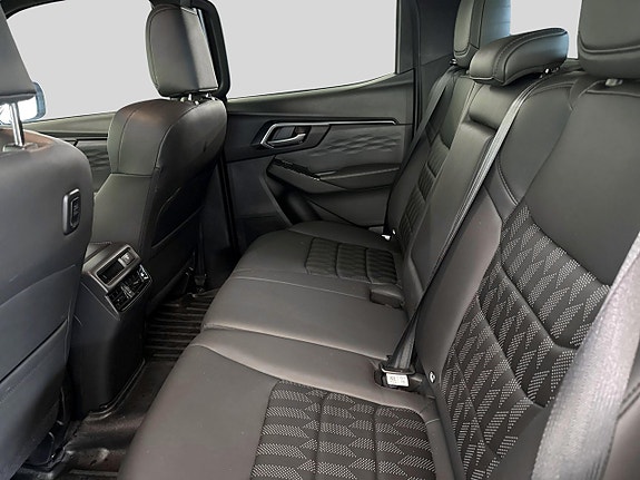 Isuzu D-max 9 of 12