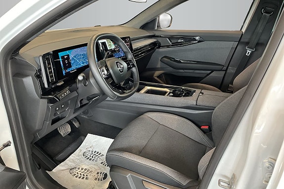 Renault Austral 10 of 17