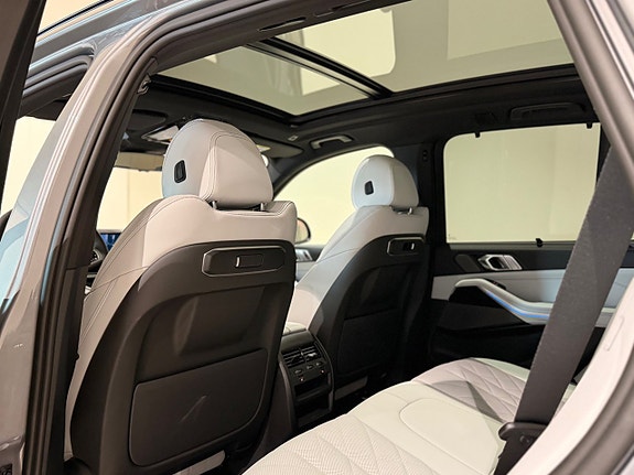 BMW X5 8 of 16