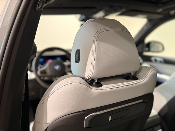 BMW X5 9 of 16