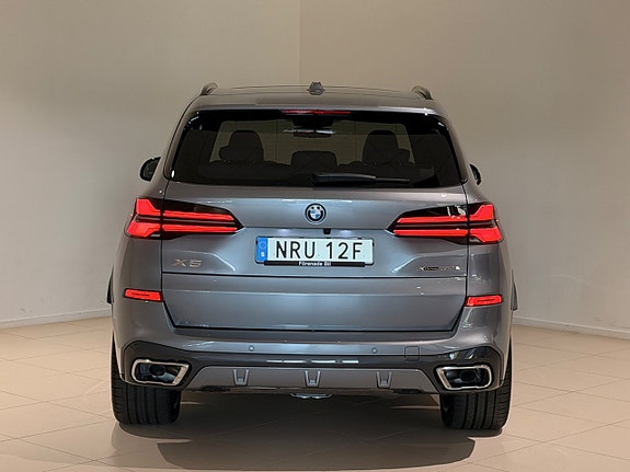 BMW X5 16 of 16