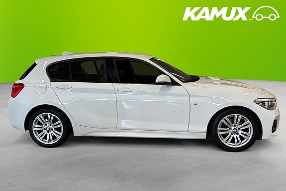 BMW 118i 2 of 18