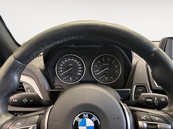 BMW 118i 12 of 18