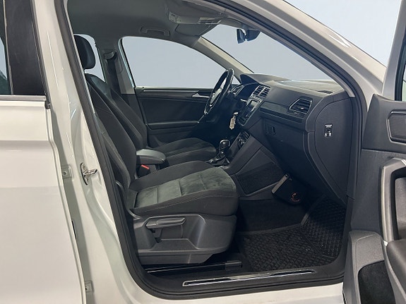 Volkswagen Tiguan 10 of 22