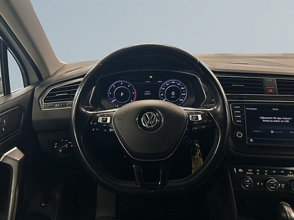 Volkswagen Tiguan 9 of 22