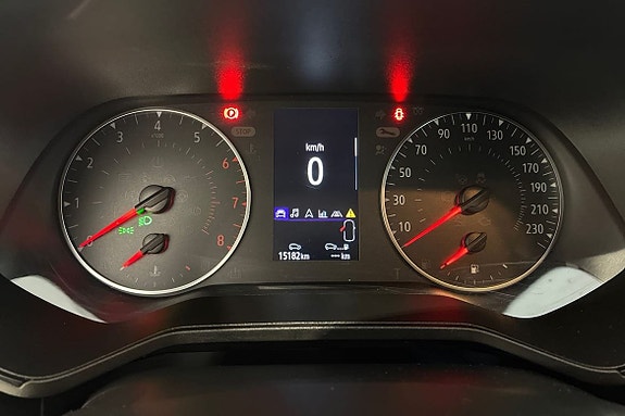 Renault Clio 16 of 21