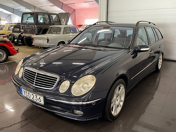 Mercedes-Benz E240 6 of 13