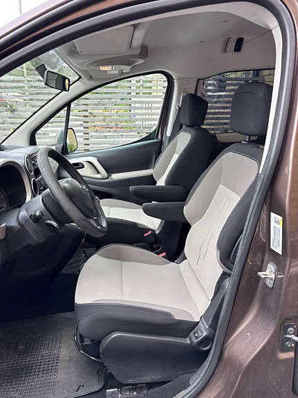 Peugeot Partner Tepee 4 of 12
