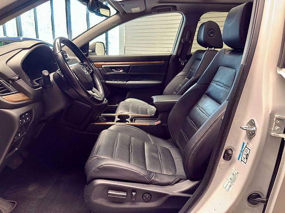 Honda CR-V 13 of 24