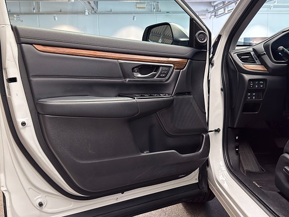 Honda CR-V 8 of 24