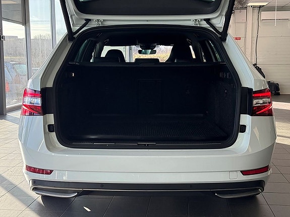 Skoda Superb 21 of 23