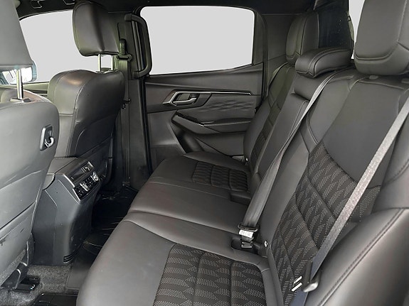 Isuzu D-max 9 of 12