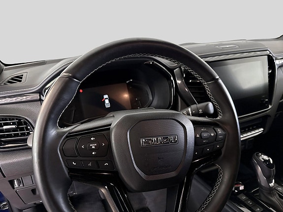 Isuzu D-max 4 of 12