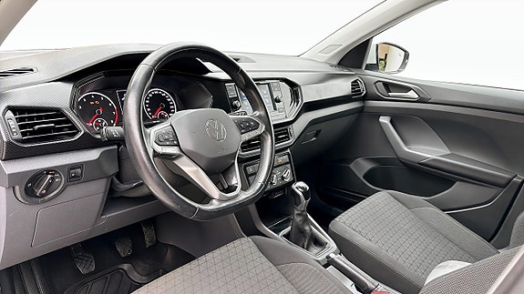 Volkswagen T-Cross 7 of 13