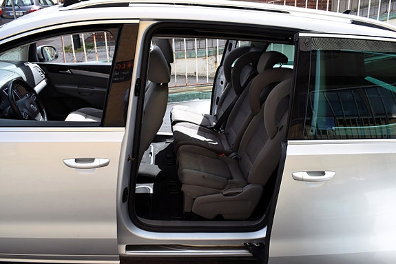 Volkswagen Sharan 7 of 29
