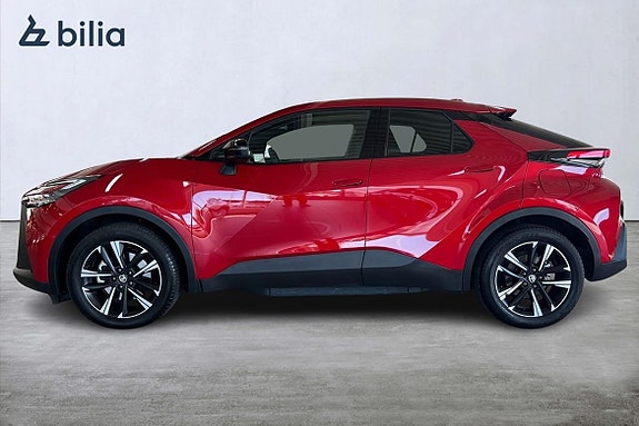 Toyota C-HR 3 of 20