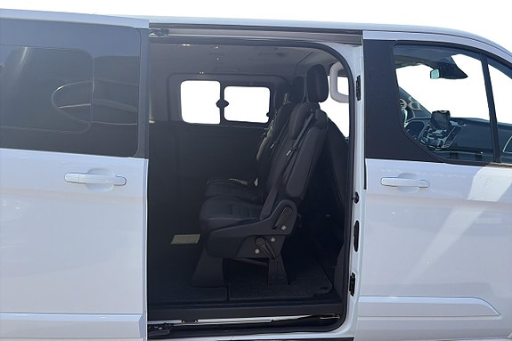 Ford Custom Tourneo 11 of 12