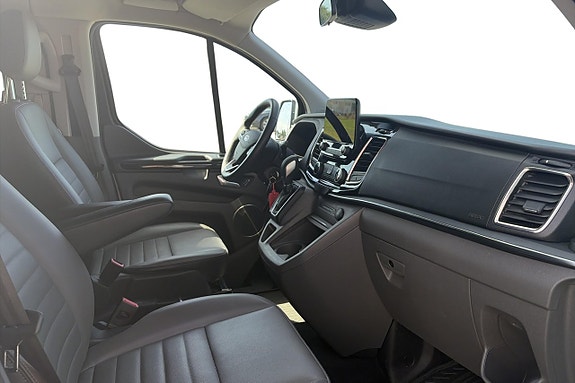 Ford Custom Tourneo 10 of 12
