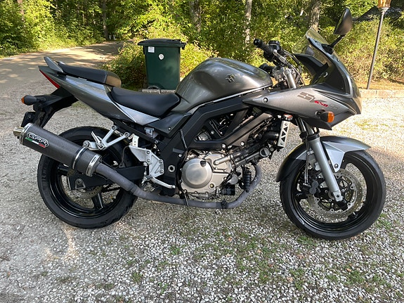 Suzuki SV650S 5 of 10