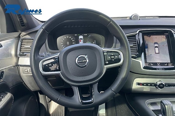 Volvo XC90 22 of 30