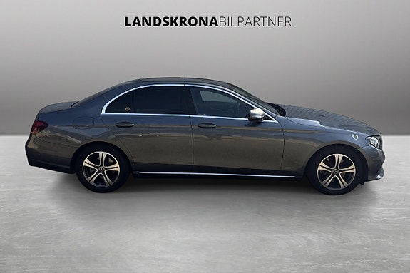 Mercedes-Benz E220 d 4 of 29