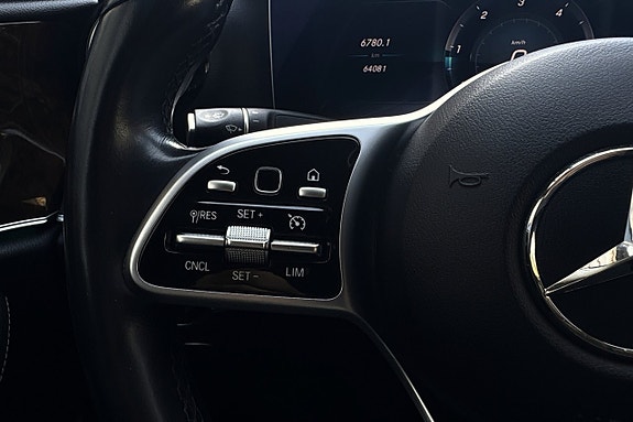 Mercedes-Benz E220 d 28 of 29