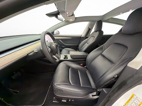 Tesla Model 3 13 of 30
