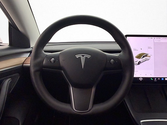 Tesla Model 3 15 of 30