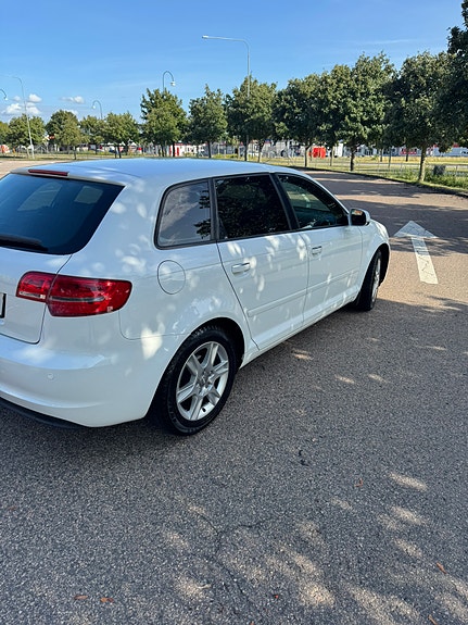 Audi A3 8 of 18