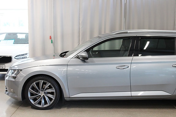 Skoda Superb 5 of 30