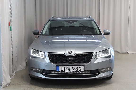 Skoda Superb 7 of 30