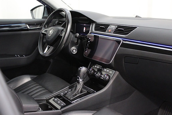 Skoda Superb 21 of 30