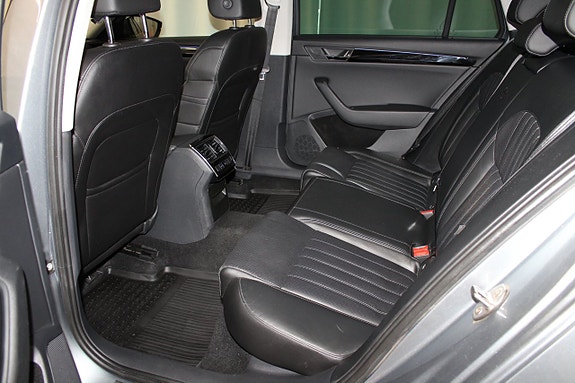 Skoda Superb 23 of 30